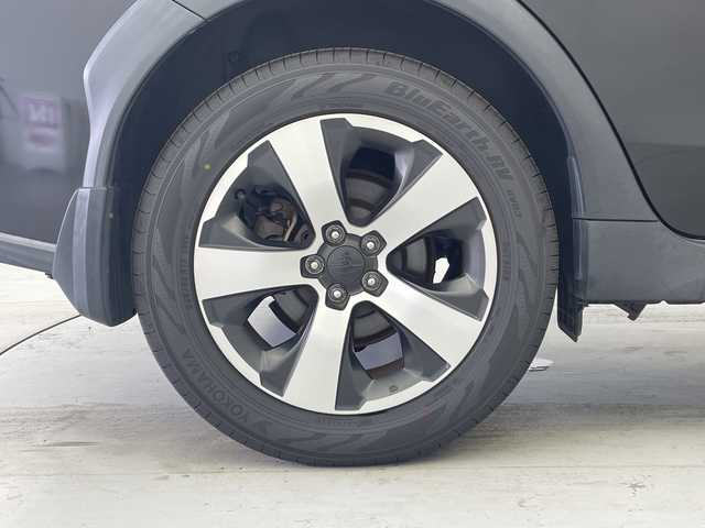 スバル インプレッサ ＸＶ ハイブリッド 2．0i－L アイサイト 愛知県 2014(平26)年 4.4万km クリスタルブラックシリカ 社外ナビ/・Bluetooth/・CD/DVD/・フルセグテレビ/・SD音楽録音/バックカメラ/アイサイトII/・レーダークルーズコントロール/・プリクラッシュブレーキ/・AT誤発進抑制/・車線逸脱警報/・先行車発進通知/パワーシート/純正フロアマット/スマートキー