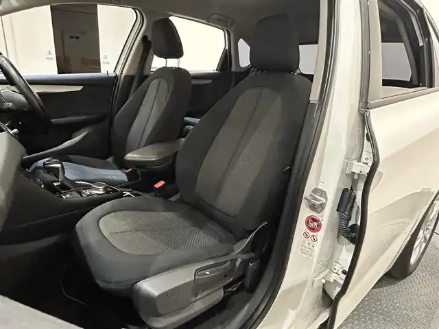 ＢＭＷ ２１８ｄ アクティブツアラー 新潟県 2016(平28)年 17.2万km アルピンホワイトⅢ バックカメラ/エンジンスタートボタン/アイドリングストップ/Bluetooth接続/TV/FM/AM/ETC/クルーズコントロール