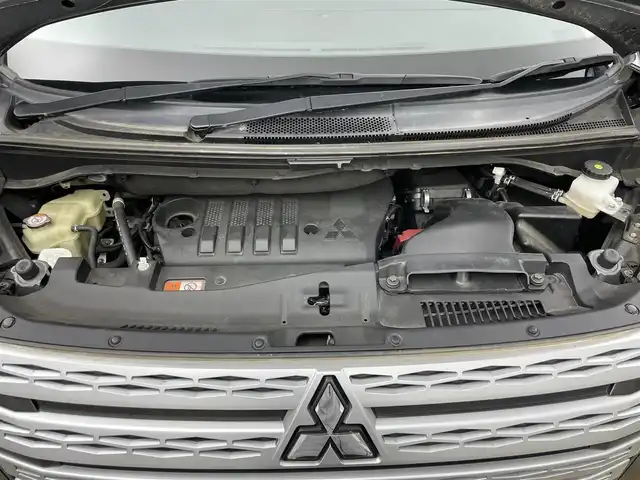 三菱 デリカＤ：５ G パワーパッケージ 岡山県 2019(平31)年 7.5万km アイガーグレーM/ダイヤモンドブラックマイカ 純正ナビ/【Bluetooth/フルセグTV/CD/DVD/USB接続】/純正フリップダウンモニター/前席シートヒーター/運転席パワーシート/バックカメラ/両側パワースライドドア/追従型クルーズコントロール/ビルトインＥＴＣ/ＬＥＤヘッドライト/オートハイビーム/衝突軽減ブレーキシステム/パドルシフト/オートブレーキホールド/純正18インチアルミホイール/4WD