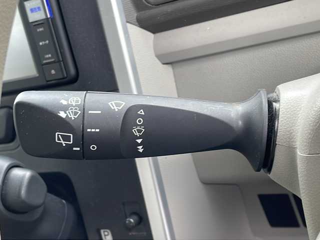 ダイハツ タント L リミテッド SAⅢ 新潟県 2019(令1)年 6.1万km ブラックマイカメタリック 純正メモリナビ:NMZKーW69D/バックカメラ/衝突軽減システム/後方コーナーセンサー/レーンキープアシスト/夏タイヤ積載/ETC/取扱説明書/保証書