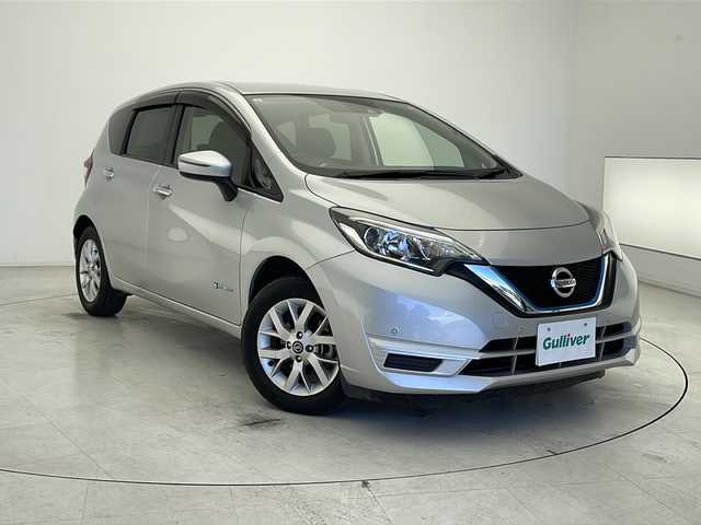 日産 ノート e－パワー X 千葉県 2019(令1)年 2.5万km ブリリアントシルバー 電動ウィンカーミラー/純正バイザー/純正マット/プッシュスタート/ＥＴＣ/純正ナビ（ＴＶ／ＣＤ／ＢＴ／ｉｐｏｄ）/バックカメラ/レーンキープアシスト/衝突軽減/ＬＥＤライト
