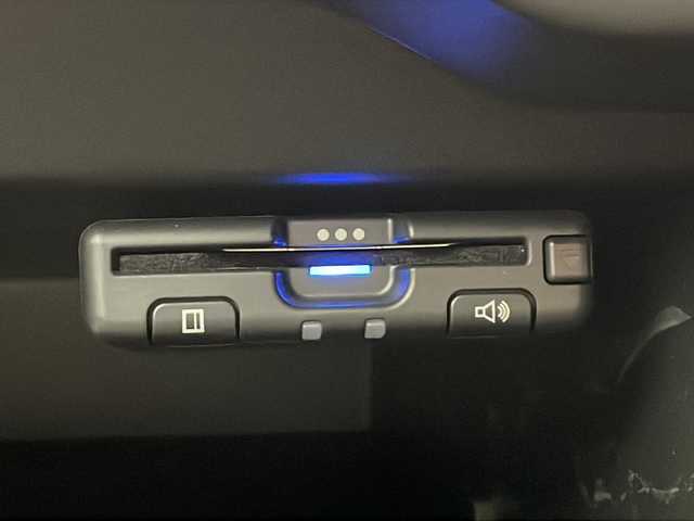 日産 ノート e－パワー X 千葉県 2019(令1)年 2.5万km ブリリアントシルバー 電動ウィンカーミラー/純正バイザー/純正マット/プッシュスタート/ＥＴＣ/純正ナビ（ＴＶ／ＣＤ／ＢＴ／ｉｐｏｄ）/バックカメラ/レーンキープアシスト/衝突軽減/ＬＥＤライト