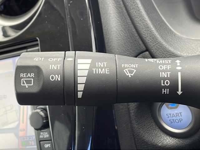 日産 ノート e－パワー X 千葉県 2019(令1)年 2.5万km ブリリアントシルバー 電動ウィンカーミラー/純正バイザー/純正マット/プッシュスタート/ＥＴＣ/純正ナビ（ＴＶ／ＣＤ／ＢＴ／ｉｐｏｄ）/バックカメラ/レーンキープアシスト/衝突軽減/ＬＥＤライト