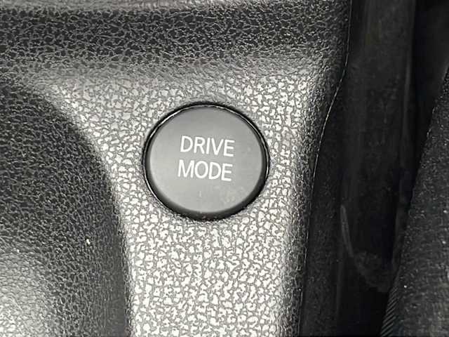 日産 ノート e－パワー X 千葉県 2019(令1)年 2.5万km ブリリアントシルバー 電動ウィンカーミラー/純正バイザー/純正マット/プッシュスタート/ＥＴＣ/純正ナビ（ＴＶ／ＣＤ／ＢＴ／ｉｐｏｄ）/バックカメラ/レーンキープアシスト/衝突軽減/ＬＥＤライト