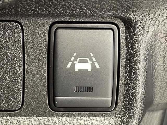 日産 ノート e－パワー X 千葉県 2019(令1)年 2.5万km ブリリアントシルバー 電動ウィンカーミラー/純正バイザー/純正マット/プッシュスタート/ＥＴＣ/純正ナビ（ＴＶ／ＣＤ／ＢＴ／ｉｐｏｄ）/バックカメラ/レーンキープアシスト/衝突軽減/ＬＥＤライト