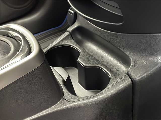 日産 ノート e－パワー X 千葉県 2019(令1)年 2.5万km ブリリアントシルバー 電動ウィンカーミラー/純正バイザー/純正マット/プッシュスタート/ＥＴＣ/純正ナビ（ＴＶ／ＣＤ／ＢＴ／ｉｐｏｄ）/バックカメラ/レーンキープアシスト/衝突軽減/ＬＥＤライト