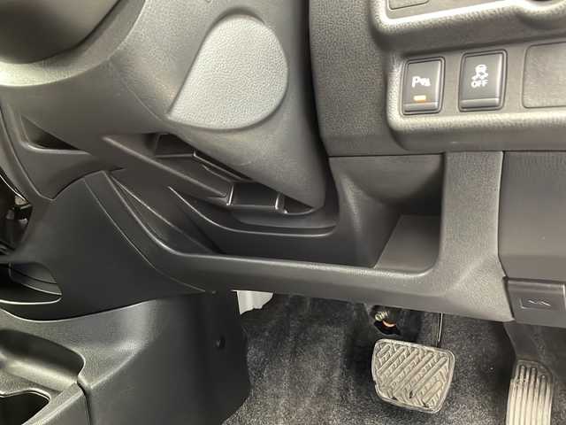 日産 ノート e－パワー X 千葉県 2019(令1)年 2.5万km ブリリアントシルバー 電動ウィンカーミラー/純正バイザー/純正マット/プッシュスタート/ＥＴＣ/純正ナビ（ＴＶ／ＣＤ／ＢＴ／ｉｐｏｄ）/バックカメラ/レーンキープアシスト/衝突軽減/ＬＥＤライト