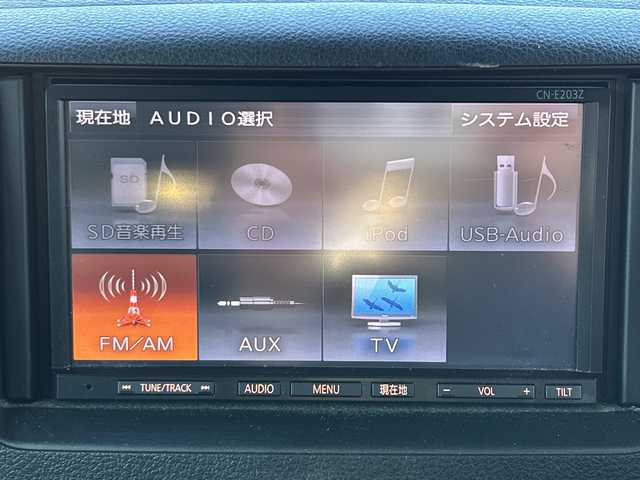 スズキ スペーシア G リミテッド 埼玉県 2017(平29)年 8.7万km クリスタルホワイトP ワンオーナー/スズキセーフティサポート/ ・衝突被害軽減ブレーキ（デュアルセンサーブレーキサポート）/ ・誤発進抑制機能/ ・車線逸脱警報/ ・ハイビームアシスト/ ・後退時ブレーキサポート/スズキ純正パナソニックメモリーナビゲーション(CN-E203Z)/AM/FM/CD/USB/ワンセグＴＶ/左側パワスライドドア/運転席シートヒーター/フォグランプ/社外１４インチアルミホイール/ライトレベライザー/ドアバイザー/スペアキー１ヶ/保証書/取扱説明書