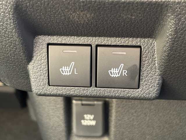 ダイハツ ムーヴ キャンバス ストライプス G 福岡県 2023(令5)年 0.1千km シャイニングホワイトパール/スムーズグレーマイカメタリック 登録時走行距離９km/シートヒーター（運転席・助手席）/両側パワースライドドア/コーナーセンサー/衝突被害軽減システム/横滑り防止装置/車線逸脱防止支援システム/ヒルスタートアシスト/カーテンエアバック/ベンチシート/エンジンスタートボタン/アイドリングストップ/スマートキー/スペアキー1本/キーレスエントリー/純正LEDヘッドライト/オートライト/説明書/保証書