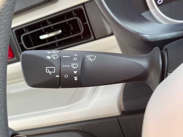 ダイハツ ムーヴ キャンバス ストライプス G 福岡県 2023(令5)年 0.1千km シャイニングホワイトパール/スムーズグレーマイカメタリック 登録時走行距離９km/シートヒーター（運転席・助手席）/両側パワースライドドア/コーナーセンサー/衝突被害軽減システム/横滑り防止装置/車線逸脱防止支援システム/ヒルスタートアシスト/カーテンエアバック/ベンチシート/エンジンスタートボタン/アイドリングストップ/スマートキー/スペアキー1本/キーレスエントリー/純正LEDヘッドライト/オートライト/説明書/保証書