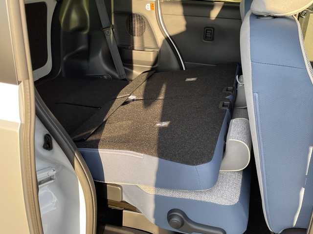 ダイハツ ムーヴ キャンバス ストライプス G 福岡県 2023(令5)年 0.1千km シャイニングホワイトパール/スムーズグレーマイカメタリック 登録時走行距離９km/シートヒーター（運転席・助手席）/両側パワースライドドア/コーナーセンサー/衝突被害軽減システム/横滑り防止装置/車線逸脱防止支援システム/ヒルスタートアシスト/カーテンエアバック/ベンチシート/エンジンスタートボタン/アイドリングストップ/スマートキー/スペアキー1本/キーレスエントリー/純正LEDヘッドライト/オートライト/説明書/保証書