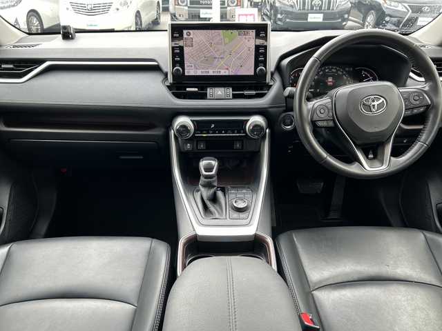 トヨタ ＲＡＶ４ G Zパッケージ 富山県 2020(令2)年 5.5万km グレーメタリック 純正９型ディスプレイオーディオ/フルセグＴＶ／ナビ/デジタルインナーミラー/全方位カメラ/バックカメラ/レーダークルーズコントロール/プリクラッシュセーフティ/合皮シート/シートヒーター/ステアリングヒーター/ＬＥＤライト/フォグランプ/ダウンヒルアシストコントロール/純正AW19インチ/運転席パワーシート/ブレーキホールド/電動パーキング/保証書有り