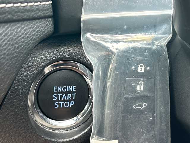 トヨタ ＲＡＶ４ G Zパッケージ 富山県 2020(令2)年 5.5万km グレーメタリック 純正９型ディスプレイオーディオ/フルセグＴＶ／ナビ/デジタルインナーミラー/全方位カメラ/バックカメラ/レーダークルーズコントロール/プリクラッシュセーフティ/合皮シート/シートヒーター/ステアリングヒーター/ＬＥＤライト/フォグランプ/ダウンヒルアシストコントロール/純正AW19インチ/運転席パワーシート/ブレーキホールド/電動パーキング/保証書有り