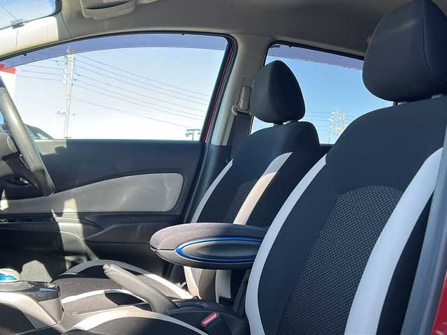 日産 ノート e－パワー X 岐阜県 2020(令2)年 2.4万km ガーネットレッド 社外ナビ/ETC/LEDライト/フルセグテレビ/純正フロアマット/純正アルミホイール/コーナーセンサー前後/レーンキープアシスト/バックカメラ/スマートキー/スペアキー1本/ドアバイザー/オートライト/プッシュスタート/パワーステアリング/パワーウィンドウ/プラグインハイブリッド/パーキングアシスト/アイドリングストップ/エアコンAAC/フルフラットシート/純正フロアマット/ABS/横滑り防止装置/LEDヘッドライト/エアバッグW/衝突被害軽減システム