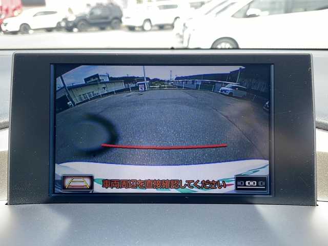 レクサス ＮＸ 300h Fスポーツ 山口県 2017(平29)年 2.7万km ホワイトノーヴァガラスフレーク ワンオーナー/メーカーオプションナビ/(CD/DVD/USB/Bluetooth/フルセグTV)/バックカメラ/ビルトインETC2.0/純正エアロ/衝突軽減ブレーキ/レーンキープアシスト/コーナーセンサー/レーダークルーズコントロール/パワーバックドア/オートライト/オートハイビーム/三眼LEDヘッドランプ/フォグランプ/シーケンシャルウィンカー/ステアリングスイッチ/パドルシフト/プッシュスタート/スマートキー×２/カードキー×１/レザーシート/パワーシート/シートヒーター/エアシート/ハンドルヒーター/純正フロアマット/社外アルミホイール/取扱説明書/保証書