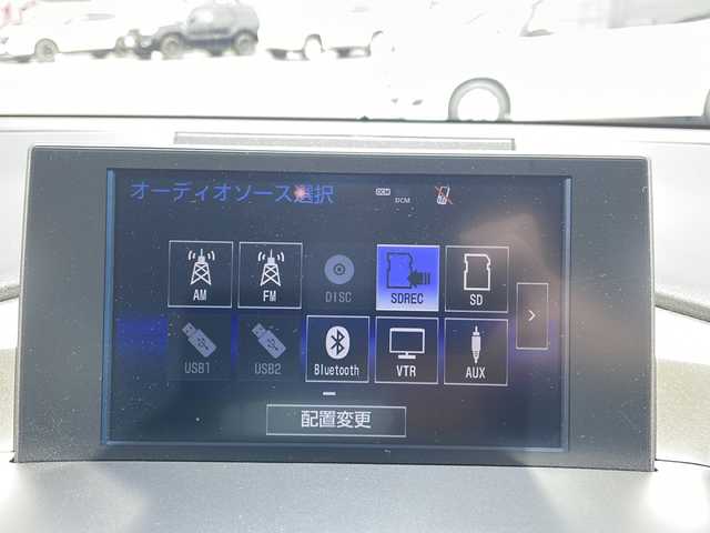 レクサス ＮＸ 300h Fスポーツ 山口県 2017(平29)年 2.7万km ホワイトノーヴァガラスフレーク ワンオーナー/メーカーオプションナビ/(CD/DVD/USB/Bluetooth/フルセグTV)/バックカメラ/ビルトインETC2.0/純正エアロ/衝突軽減ブレーキ/レーンキープアシスト/コーナーセンサー/レーダークルーズコントロール/パワーバックドア/オートライト/オートハイビーム/三眼LEDヘッドランプ/フォグランプ/シーケンシャルウィンカー/ステアリングスイッチ/パドルシフト/プッシュスタート/スマートキー×２/カードキー×１/レザーシート/パワーシート/シートヒーター/エアシート/ハンドルヒーター/純正フロアマット/社外アルミホイール/取扱説明書/保証書