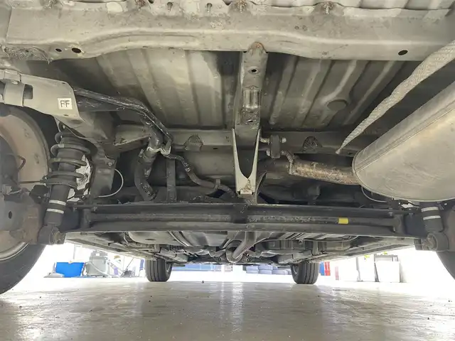 トヨタ ウィッシュ 1．8X 滋賀県 2012(平24)年 10.9万km ホワイトパールクリスタルシャイン 純正SDナビ/【フルセグTV、CD・DVD再生可能、Bluetooth】/バックカメラ/横滑り防止装置/ETC/社外15インチAW/リモコンキー/純正フロアマット/スペアキー/取扱説明書/保証書