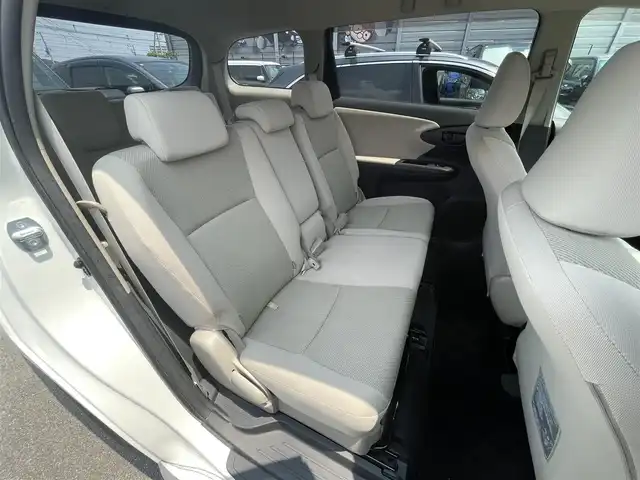 トヨタ ウィッシュ 1．8X 滋賀県 2012(平24)年 10.9万km ホワイトパールクリスタルシャイン 純正SDナビ/【フルセグTV、CD・DVD再生可能、Bluetooth】/バックカメラ/横滑り防止装置/ETC/社外15インチAW/リモコンキー/純正フロアマット/スペアキー/取扱説明書/保証書