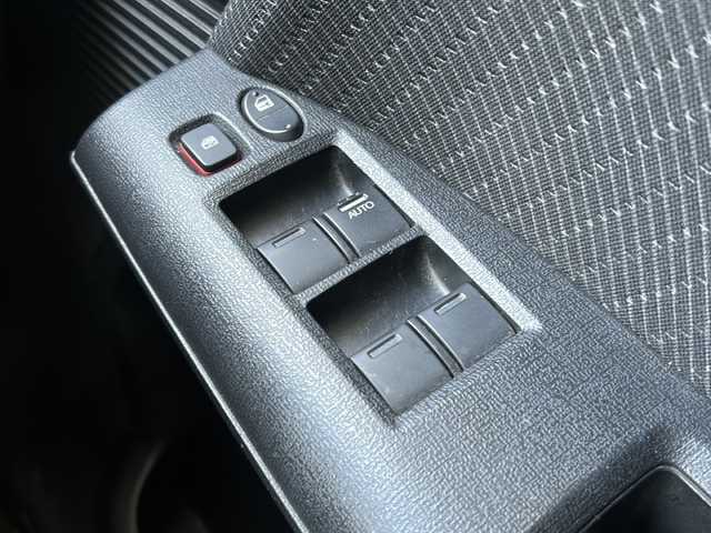 ホンダ フリード ハイブリット ジャストセレクション 福島県 2014(平26)年 10.6万km プレミアムスパークルブラックパール 105512km/社外SDナビ/（BT接続/フルセグTV/DVD/CD/AM/FM）/社外フリップダウンモニター/クルーズコントロール/両側パワースライドドア/ETC/純正フロアマット/社外AW/社外AWスタッドレスタイヤ４本車載/電格ミラー/ウィンカーミラー/HIDヘッドライト/三列シート/ダブルエアバック/横滑り防止装置/保証書/取扱説明書