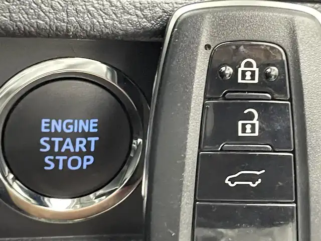 トヨタ ランドクルーザー プラド TX Lパッケージ 熊本県 2019(平31)年 5万km ブラック 4WD/禁煙車/サンルーフ/純正メモリナビ【NSZT-Y68T】/　フルセグTV/Bluetooth/CD/DVD/USB/HDMI/レーダークルーズコントロール/前席パワーシート/レザーシート/前席シートヒーター/前席エアシート/衝突被害軽減ブレーキ/レーンキープアシスト/前後コーナーセンサー/バックモニター/ビルトインETC/横滑り防止装置/オートマチックハイビーム/LEDヘッドライト/オートライト/ステアリングスイッチ/レザーステアリング/サブウーファー/スマートキー/プッシュスタート