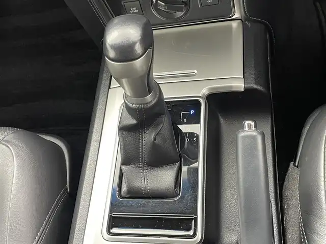 トヨタ ランドクルーザー プラド TX Lパッケージ 熊本県 2019(平31)年 5万km ブラック 4WD/禁煙車/サンルーフ/純正メモリナビ【NSZT-Y68T】/　フルセグTV/Bluetooth/CD/DVD/USB/HDMI/レーダークルーズコントロール/前席パワーシート/レザーシート/前席シートヒーター/前席エアシート/衝突被害軽減ブレーキ/レーンキープアシスト/前後コーナーセンサー/バックモニター/ビルトインETC/横滑り防止装置/オートマチックハイビーム/LEDヘッドライト/オートライト/ステアリングスイッチ/レザーステアリング/サブウーファー/スマートキー/プッシュスタート