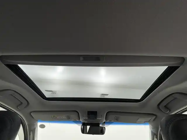 トヨタ ランドクルーザー プラド TX Lパッケージ 熊本県 2019(平31)年 5万km ブラック 4WD/禁煙車/サンルーフ/純正メモリナビ【NSZT-Y68T】/　フルセグTV/Bluetooth/CD/DVD/USB/HDMI/レーダークルーズコントロール/前席パワーシート/レザーシート/前席シートヒーター/前席エアシート/衝突被害軽減ブレーキ/レーンキープアシスト/前後コーナーセンサー/バックモニター/ビルトインETC/横滑り防止装置/オートマチックハイビーム/LEDヘッドライト/オートライト/ステアリングスイッチ/レザーステアリング/サブウーファー/スマートキー/プッシュスタート