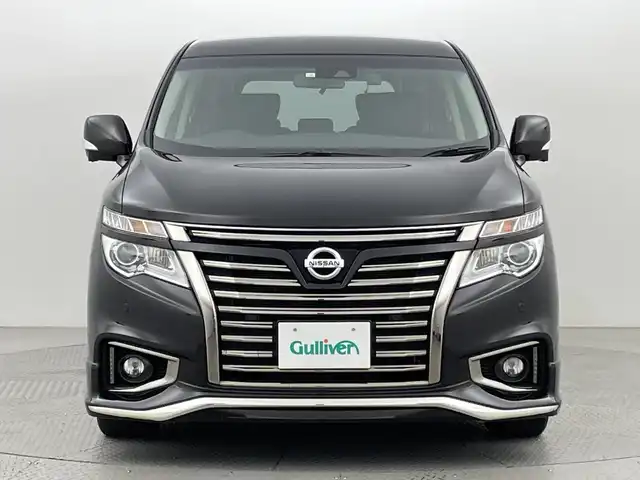 日産 エルグランド 250HWS プレミアム アーバンクロム 新潟県 2020(令2)年 2.8万km ファントムブラック フリップダウンモニター/両側パワースライドドア/パワーバックドア/レーダークルーズコントロール/LEDオートライト/レザーシート/シートヒーター/パワーシート/シートメモリー/オットマン/純正アルミホイール/ステアリングスイッチ/USBポート/スマートキー/ビルトインETC