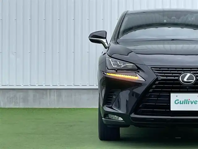 レクサス ＮＸ 300 ブロンズエディション 香川県 2020(令2)年 4.5万km グラファイトブラックガラスフレーク 登録時走行距離44535km/レクサスセーフティーシステム/全方位カメラ/パノラマルーフ/ヘッドアップディスプレイ/レーダークルーズコントロール/パワーシート/シートヒーター/ステアリングヒーター/ブラインドスポットモニター/純正ナビ/フルセグTV/ETC2.0/ドラレコ前後/コーナーセンサー/オートライト/オートエアコン/プッシュスタート/スマートキー