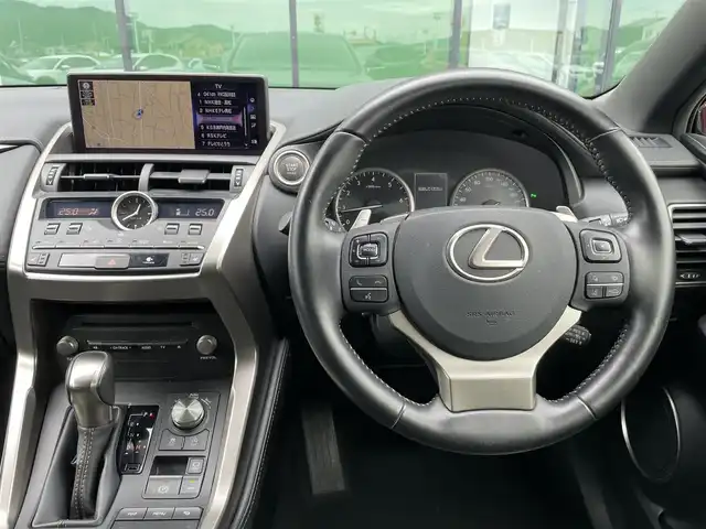 レクサス ＮＸ 300 ブロンズエディション 香川県 2020(令2)年 4.5万km グラファイトブラックガラスフレーク 登録時走行距離44535km/レクサスセーフティーシステム/全方位カメラ/パノラマルーフ/ヘッドアップディスプレイ/レーダークルーズコントロール/パワーシート/シートヒーター/ステアリングヒーター/ブラインドスポットモニター/純正ナビ/フルセグTV/ETC2.0/ドラレコ前後/コーナーセンサー/オートライト/オートエアコン/プッシュスタート/スマートキー