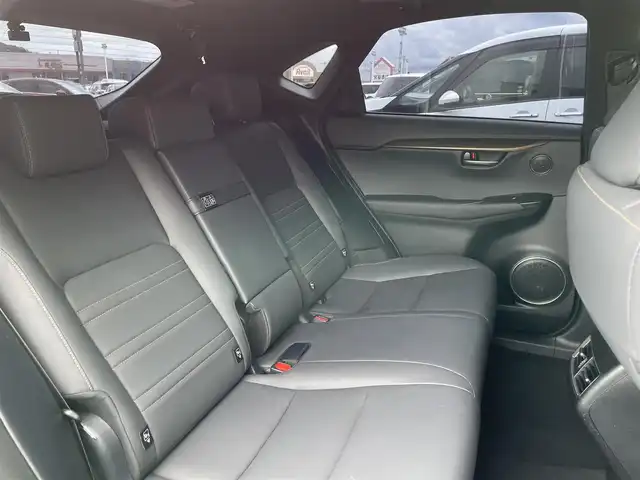 レクサス ＮＸ 300 ブロンズエディション 香川県 2020(令2)年 4.5万km グラファイトブラックガラスフレーク 登録時走行距離44535km/レクサスセーフティーシステム/全方位カメラ/パノラマルーフ/ヘッドアップディスプレイ/レーダークルーズコントロール/パワーシート/シートヒーター/ステアリングヒーター/ブラインドスポットモニター/純正ナビ/フルセグTV/ETC2.0/ドラレコ前後/コーナーセンサー/オートライト/オートエアコン/プッシュスタート/スマートキー