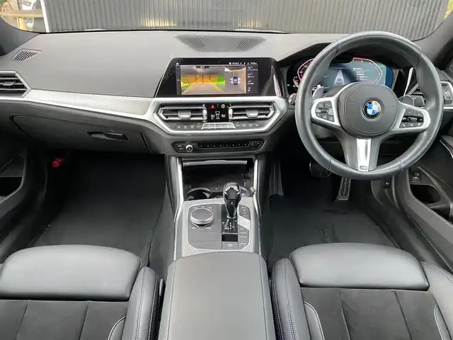 ＢＭＷ ３２０ｉ Mスポーツ 福岡県 2020(令2)年 2.4万km ミネラルグレー インテリジェントセーフティ/アダプティブクルーズコントロール/ブラインドスポットモニター/レーンキープアシスト/純正ナビ/Applecarplay/全方位カメラ/バックカメラ/Bluetooth/LEDライト/オートハイビーム/パワーバックドア　/ハーフレザーシート/前席シートヒーター/ワイヤレス充電　/純正ドラレコ　/純正１８インチアルミホイール/ミラー一体型ETC