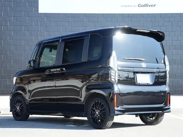 ホンダ Ｎ ＢＯＸ カスタム L ターボ スタイル+ブラック 静岡県 2022(令4)年 1.3万km クリスタルブラックパール Honda SENSING/オートリトラミラー/アレルクリーンプラスシート/プライムスムース＆トリコットコンビシート/プラズマクラスター技術搭載フルオート・エアコンディショナー/リア両側パワースライドドア/前席用i-サイドエアバッグシステム＋サイドカーテンエアバッグシステム(前席/後席対応)/運転席＆助手席シートバックテーブル/運転席＆助手席シートヒーター/ブラック塗装 15インチアルミホイール/本革巻ステアリングホイール・セレクトレバーノブ/DOPインターナビ/渋滞追従機能付ACC/純正フロアマット/純正ドアバイザー/ビルドインETC/フォグランプ/オートブレーキホールド付電子制御パーキングブレーキ