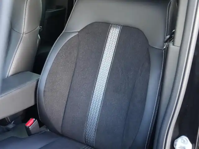 ホンダ Ｎ ＢＯＸ カスタム L ターボ スタイル+ブラック 静岡県 2022(令4)年 1.3万km クリスタルブラックパール Honda SENSING/オートリトラミラー/アレルクリーンプラスシート/プライムスムース＆トリコットコンビシート/プラズマクラスター技術搭載フルオート・エアコンディショナー/リア両側パワースライドドア/前席用i-サイドエアバッグシステム＋サイドカーテンエアバッグシステム(前席/後席対応)/運転席＆助手席シートバックテーブル/運転席＆助手席シートヒーター/ブラック塗装 15インチアルミホイール/本革巻ステアリングホイール・セレクトレバーノブ/DOPインターナビ/渋滞追従機能付ACC/純正フロアマット/純正ドアバイザー/ビルドインETC/フォグランプ/オートブレーキホールド付電子制御パーキングブレーキ