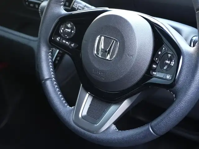ホンダ Ｎ ＢＯＸ カスタム L ターボ スタイル+ブラック 静岡県 2022(令4)年 1.3万km クリスタルブラックパール Honda SENSING/オートリトラミラー/アレルクリーンプラスシート/プライムスムース＆トリコットコンビシート/プラズマクラスター技術搭載フルオート・エアコンディショナー/リア両側パワースライドドア/前席用i-サイドエアバッグシステム＋サイドカーテンエアバッグシステム(前席/後席対応)/運転席＆助手席シートバックテーブル/運転席＆助手席シートヒーター/ブラック塗装 15インチアルミホイール/本革巻ステアリングホイール・セレクトレバーノブ/DOPインターナビ/渋滞追従機能付ACC/純正フロアマット/純正ドアバイザー/ビルドインETC/フォグランプ/オートブレーキホールド付電子制御パーキングブレーキ
