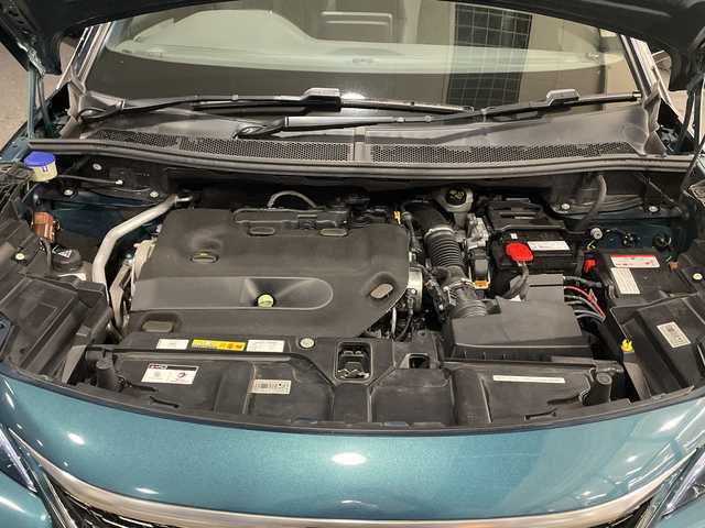 プジョー ５００８ GT ブルーHDi 福島県 2020(令2)年 4万km エメラルドクリスタル １オーナー　サンルーフ　全方位　メーカーナビ　ハーフレザーシート　ルーフレール　クルコン　ＥＴＣ　シートヒーター　パワーバックドア　クリアランスソナー　衝突軽減　レーンキープ　純正アルミホイール有