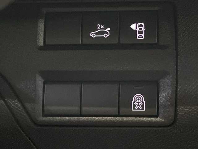 プジョー ５００８ GT ブルーHDi 福島県 2020(令2)年 4万km エメラルドクリスタル １オーナー　サンルーフ　全方位　メーカーナビ　ハーフレザーシート　ルーフレール　クルコン　ＥＴＣ　シートヒーター　パワーバックドア　クリアランスソナー　衝突軽減　レーンキープ　純正アルミホイール有