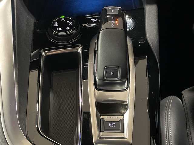 プジョー ５００８ GT ブルーHDi 福島県 2020(令2)年 4万km エメラルドクリスタル １オーナー　サンルーフ　全方位　メーカーナビ　ハーフレザーシート　ルーフレール　クルコン　ＥＴＣ　シートヒーター　パワーバックドア　クリアランスソナー　衝突軽減　レーンキープ　純正アルミホイール有