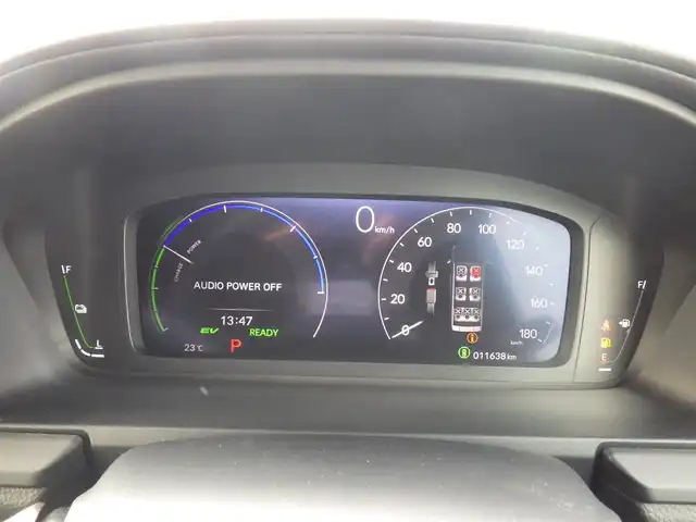 ホンダ ステップワゴン スパーダ eHEV プレミアムライン 千葉県 2023(令5)年 1.2万km プラチナホワイトパール ホンダセンシング/・衝突軽減ブレーキ（CMBS）/・車線維持支援システム（LKAS）/・アダプティブクルーズコントロール（ACC）/・誤発進抑制機能/・後方誤発進抑制機能/・ブラインドスポットインフォメーション/両側パワースライドドア/パワーバックドア/純正コネクトナビ/地デジTV/【DVD/CD再生機能　Bluetooth接続】/【Apple CarPlay　Android Auto対応】/マルチビューカメラシステム/ハーフレザーシート/前席シートヒーター/後席オットマン/ステアリングスイッチ/ETC/LEDヘッドライト/ウインカーミラー/コーナーセンサー/純正17インチアルミホイル/サイド/カーテンエアバッグ/Honda スマートキー