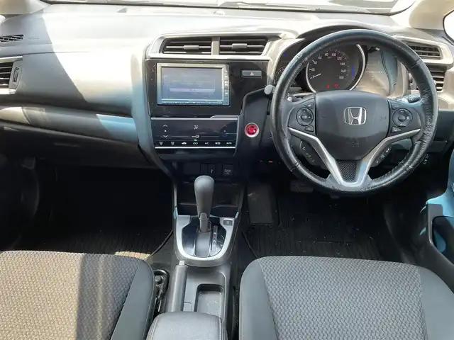 ホンダ フィット 13G S ホンダセンシング 長崎県 2019(令1)年 3.6万km プラチナホワイトパール ワンオーナー/純正ナビ/（SD/BT/USB/CD）/純正ドライブレコーダー/ホンダセンシング/アイドリングストップ/ビルトインETC/オートライト/LEDヘッドライト/パドルシフト/ステアリングスイッチ/レーンキープアシスト/レーダークルーズコントロール/スマートキー/スペアキー/純正フロアマット