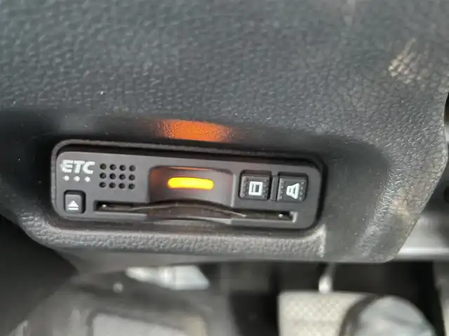 ホンダ フィット 13G S ホンダセンシング 長崎県 2019(令1)年 3.6万km プラチナホワイトパール ワンオーナー/純正ナビ/（SD/BT/USB/CD）/純正ドライブレコーダー/ホンダセンシング/アイドリングストップ/ビルトインETC/オートライト/LEDヘッドライト/パドルシフト/ステアリングスイッチ/レーンキープアシスト/レーダークルーズコントロール/スマートキー/スペアキー/純正フロアマット