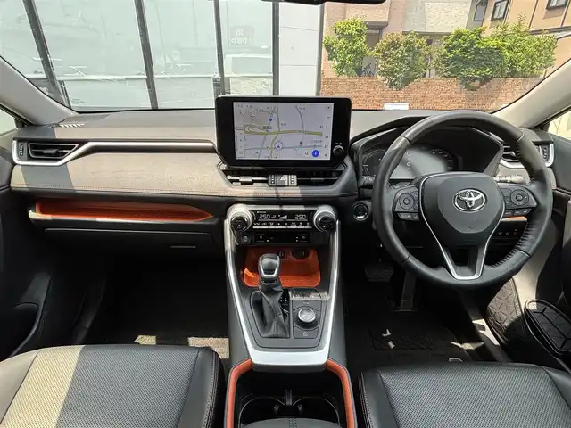 トヨタ ＲＡＶ４ ハイブリッド アドベンチャー 宮城県 2023(令5)年 3.2万km アティチュードブラックマイカ 登録時走行距離３１８２３ｋｍ/純正ディスプレイオーディオ（ナビ機能付）/・フルセグテレビ/・Bluetooth/・ミラキャスト/・FM/AM/レーダークルーズコントロール/レーントレーシングアシスト/プリクラッシュセーフティ/ブラインドスポットモニター/ロードサインアシスト/電動パーキングブレーキ/ブレーキホールド/ETC2.0/ドライブレコーダー/オートライト/オートマチックハイビーム/パワーシート（D席・シートメモリー付）/シートヒーター/シートエアコン/ステアリングヒーター/ルーフレール/ウインカーミラー/LEDヘッドライト/プッシュスタート