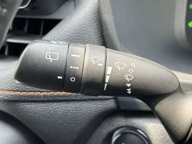 トヨタ ＲＡＶ４ ハイブリッド アドベンチャー 宮城県 2023(令5)年 3.2万km アティチュードブラックマイカ 登録時走行距離３１８２３ｋｍ/純正ディスプレイオーディオ（ナビ機能付）/・フルセグテレビ/・Bluetooth/・ミラキャスト/・FM/AM/レーダークルーズコントロール/レーントレーシングアシスト/プリクラッシュセーフティ/ブラインドスポットモニター/ロードサインアシスト/電動パーキングブレーキ/ブレーキホールド/ETC2.0/ドライブレコーダー/オートライト/オートマチックハイビーム/パワーシート（D席・シートメモリー付）/シートヒーター/シートエアコン/ステアリングヒーター/ルーフレール/ウインカーミラー/LEDヘッドライト/プッシュスタート