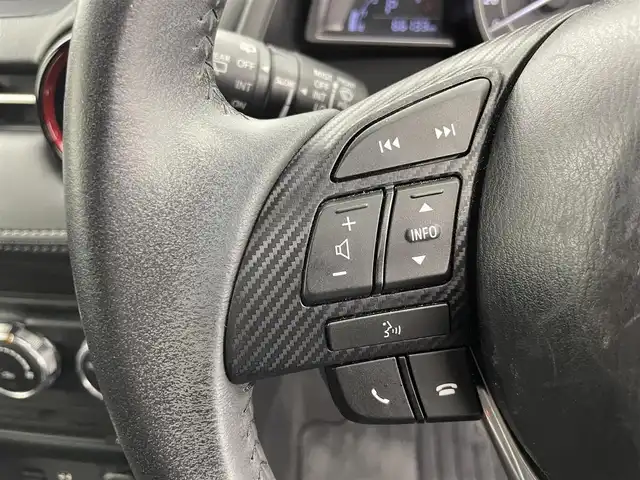 マツダ ＣＸ－３ XD 富山県 2015(平27)年 6.7万km ジェットブラックマイカ 純正ナビ（AM/FM/CD/DVD/BT/USB）/フルセグTV/バックカメラ/衝突軽減ブレーキ/コーナーセンサー/プッシュスタート/スマートキー/TCS/純正フロアマット/アイドリングストップ/トノカバー/革巻きステアリング