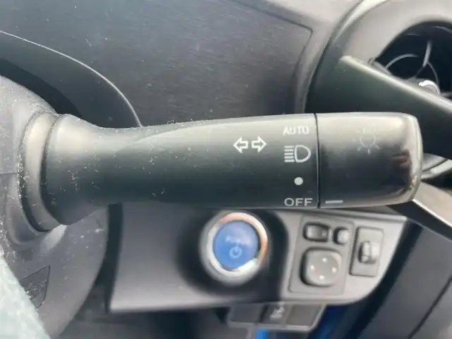 トヨタ アクア S 茨城県 2015(平27)年 9.8万km コバルトブルーメタリック 純正ナビ/Bluetooth/CD、DVD/ワンセグTV/バックカメラ/プッシュスタート/ETC/横滑り防止装置/電格ミラー/ステアリングリモコン/オートライト