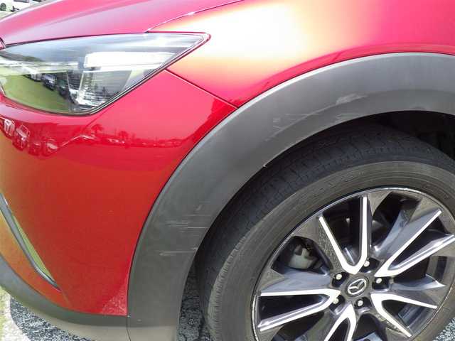 マツダ ＣＸ－３ 20S プロアクティブ 千葉県 2017(平29)年 3.3万km ソウルレッドクリスタルM スマートシティブレーキサポート/ブラインドスポットモニタリング/レーンキープ・アシスト・システム/アクティブ・ドライビング・ディスプレイ/ハーフレザーシート/純正SDナビ/地デジTV/【DVD/CD再生機能　Bluetooth接続】/バックカメラ/革巻きステアリング/パドルシフト/LEDヘッドライト/フォグライト/ウインカーミラー/リアコーナーセンサー/純正18インチアルミホイル/サイド/カーテンエアバッグ/アドバンストキーレスエントリー