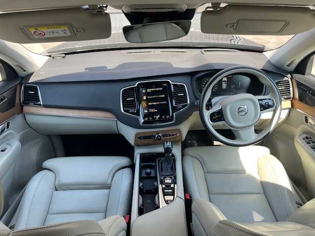 ボルボ ＸＣ９０ D5 AWD インスクリプション 青森県 2020(令2)年 8.4万km デニムブルーメタリック 4WD/ターボ/白革シート/ハーマンカードンサウンド/ヘッドアップディスプレイ/バーチャルコックピット/３６０度カメラ/ＡＣＣ/ＡｐｐｌｅＣａｒＰｌａｙ/AndroidAuto/純正メモリーナビ/(フルセグTV/USB/Bt/CD)/自動駐車/自動発射/アダプティブクルーズコントロール/レーンキープアシスト/ブラインドスポット/前席メモリー付きパワーシート/全席シートヒーター/前席ベンチレーター/D席マッサージ機能/ステアリングヒーター/前後ドライブレコーダー/ＬＥＤオートライト/アクティブベンディングライト/コーナリングライト/LEDフォグランプ/純正20インチアルミホイール/パワーバックドア/ウインカーミラー/ルーフレール/ヘットライトウオッシャー/前後バンパーソナー/ステアリングスイッチ/パドルシフト/プッシュスタートシステム/W/サイド/カーテンエアバッグ/三列シート/横滑り防止機能/アイドリングストップ/ABS/スマートキーX2/取説・保証書