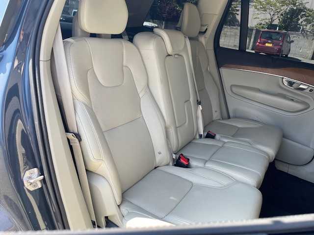 ボルボ ＸＣ９０ D5 AWD インスクリプション 青森県 2020(令2)年 8.4万km デニムブルーメタリック 4WD/ターボ/白革シート/ハーマンカードンサウンド/ヘッドアップディスプレイ/バーチャルコックピット/３６０度カメラ/ＡＣＣ/ＡｐｐｌｅＣａｒＰｌａｙ/AndroidAuto/純正メモリーナビ/(フルセグTV/USB/Bt/CD)/自動駐車/自動発射/アダプティブクルーズコントロール/レーンキープアシスト/ブラインドスポット/前席メモリー付きパワーシート/全席シートヒーター/前席ベンチレーター/D席マッサージ機能/ステアリングヒーター/前後ドライブレコーダー/ＬＥＤオートライト/アクティブベンディングライト/コーナリングライト/LEDフォグランプ/純正20インチアルミホイール/パワーバックドア/ウインカーミラー/ルーフレール/ヘットライトウオッシャー/前後バンパーソナー/ステアリングスイッチ/パドルシフト/プッシュスタートシステム/W/サイド/カーテンエアバッグ/三列シート/横滑り防止機能/アイドリングストップ/ABS/スマートキーX2/取説・保証書