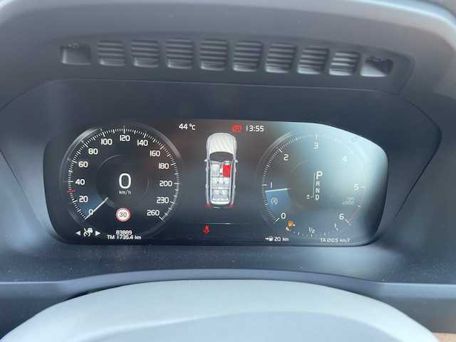 ボルボ ＸＣ９０ D5 AWD インスクリプション 青森県 2020(令2)年 8.4万km デニムブルーメタリック 4WD/ターボ/白革シート/ハーマンカードンサウンド/ヘッドアップディスプレイ/バーチャルコックピット/３６０度カメラ/ＡＣＣ/ＡｐｐｌｅＣａｒＰｌａｙ/AndroidAuto/純正メモリーナビ/(フルセグTV/USB/Bt/CD)/自動駐車/自動発射/アダプティブクルーズコントロール/レーンキープアシスト/ブラインドスポット/前席メモリー付きパワーシート/全席シートヒーター/前席ベンチレーター/D席マッサージ機能/ステアリングヒーター/前後ドライブレコーダー/ＬＥＤオートライト/アクティブベンディングライト/コーナリングライト/LEDフォグランプ/純正20インチアルミホイール/パワーバックドア/ウインカーミラー/ルーフレール/ヘットライトウオッシャー/前後バンパーソナー/ステアリングスイッチ/パドルシフト/プッシュスタートシステム/W/サイド/カーテンエアバッグ/三列シート/横滑り防止機能/アイドリングストップ/ABS/スマートキーX2/取説・保証書