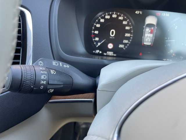 ボルボ ＸＣ９０ D5 AWD インスクリプション 青森県 2020(令2)年 8.4万km デニムブルーメタリック 4WD/ターボ/白革シート/ハーマンカードンサウンド/ヘッドアップディスプレイ/バーチャルコックピット/３６０度カメラ/ＡＣＣ/ＡｐｐｌｅＣａｒＰｌａｙ/AndroidAuto/純正メモリーナビ/(フルセグTV/USB/Bt/CD)/自動駐車/自動発射/アダプティブクルーズコントロール/レーンキープアシスト/ブラインドスポット/前席メモリー付きパワーシート/全席シートヒーター/前席ベンチレーター/D席マッサージ機能/ステアリングヒーター/前後ドライブレコーダー/ＬＥＤオートライト/アクティブベンディングライト/コーナリングライト/LEDフォグランプ/純正20インチアルミホイール/パワーバックドア/ウインカーミラー/ルーフレール/ヘットライトウオッシャー/前後バンパーソナー/ステアリングスイッチ/パドルシフト/プッシュスタートシステム/W/サイド/カーテンエアバッグ/三列シート/横滑り防止機能/アイドリングストップ/ABS/スマートキーX2/取説・保証書