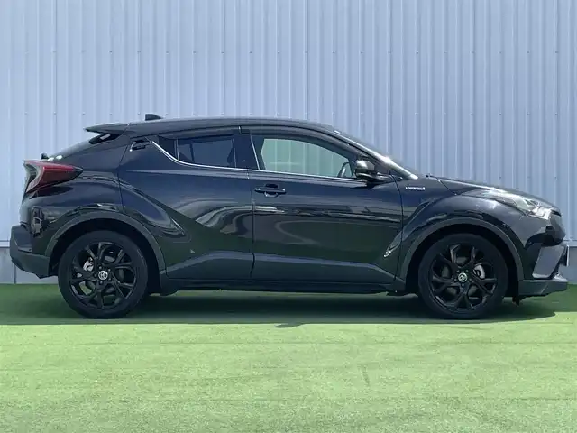 トヨタ Ｃ－ＨＲ G モード ネロ 香川県 2019(平31)年 3.1万km ブラックマイカ 登録時走行距離；30213km/９インチ純正ナビ/前後ドライブレコーダー/ＥＴＣ/衝突軽減システム/レーンキープアシスト/ブラインドスポットモニター/クルーズコントロール/オートマチックハイビーム/革巻きステアリング/ステアリングスイッチ/シートヒーター/純正フロアマット/ドアバイザー/スマートキー/プッシュスタート